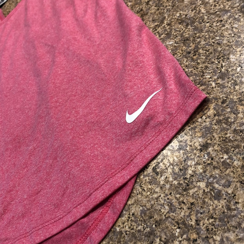 🔥Flash Sale🔥 Nike Dri Fit active Pink Sleeveless Tank Top Small - Picture 3 of 17